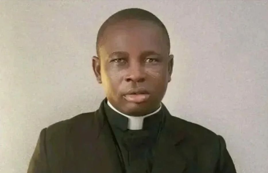 Nigéria: Padre John Inalegwu Otache é libertado após cinco dias sequestrado 2 Nigeria Padre John Inalegwu Otache e libertado apos uma semana sequestrado