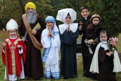 Exorcista indica como cristianizar Halloween ou Véspera de Todos os Santos 2 solenidade de todos os santos